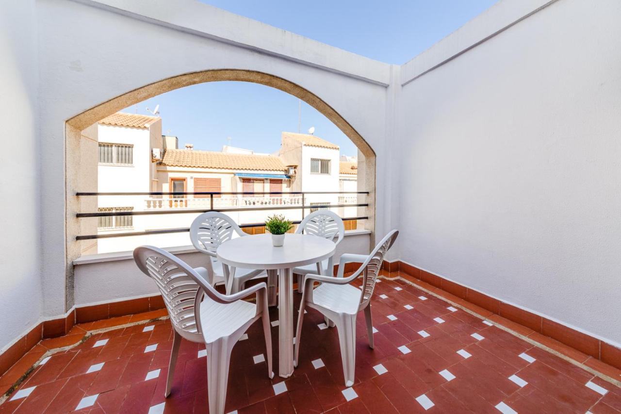 Cozy Apartment Near The Sea Torrevieja Ngoại thất bức ảnh