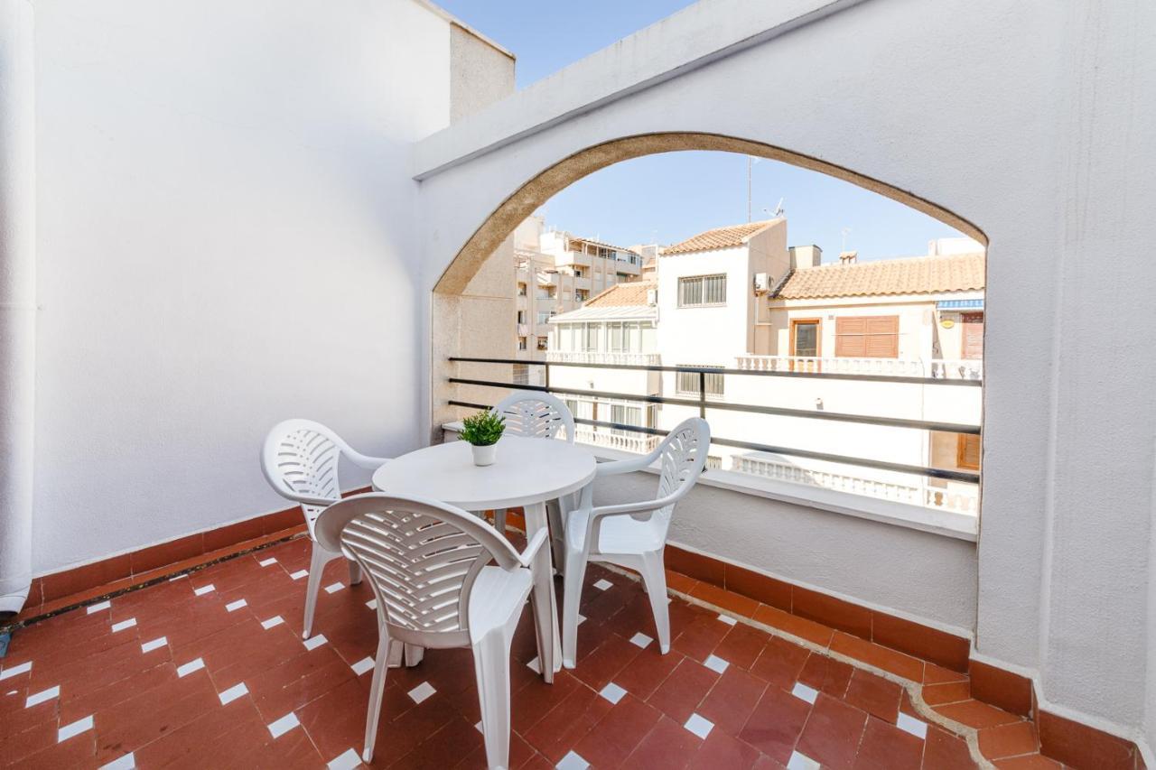 Cozy Apartment Near The Sea Torrevieja Ngoại thất bức ảnh