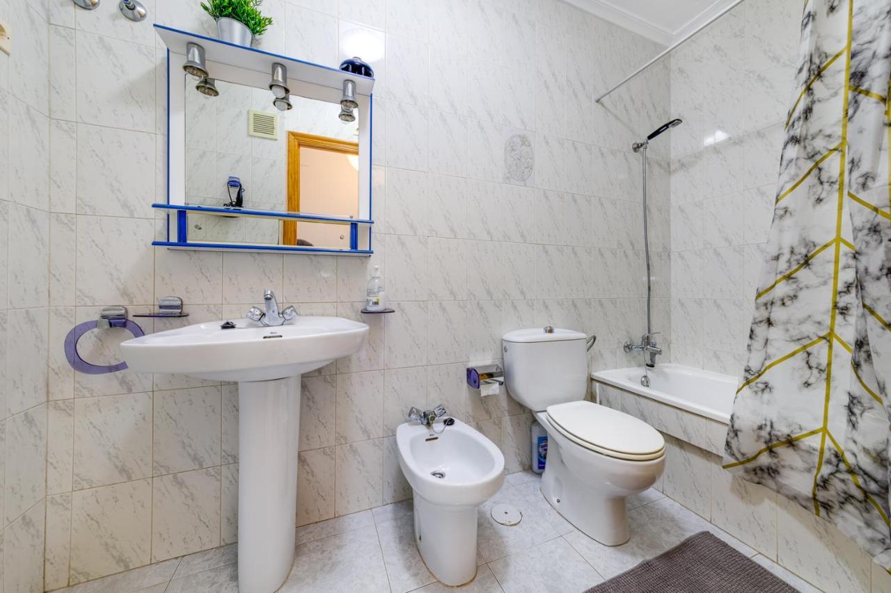 Cozy Apartment Near The Sea Torrevieja Ngoại thất bức ảnh