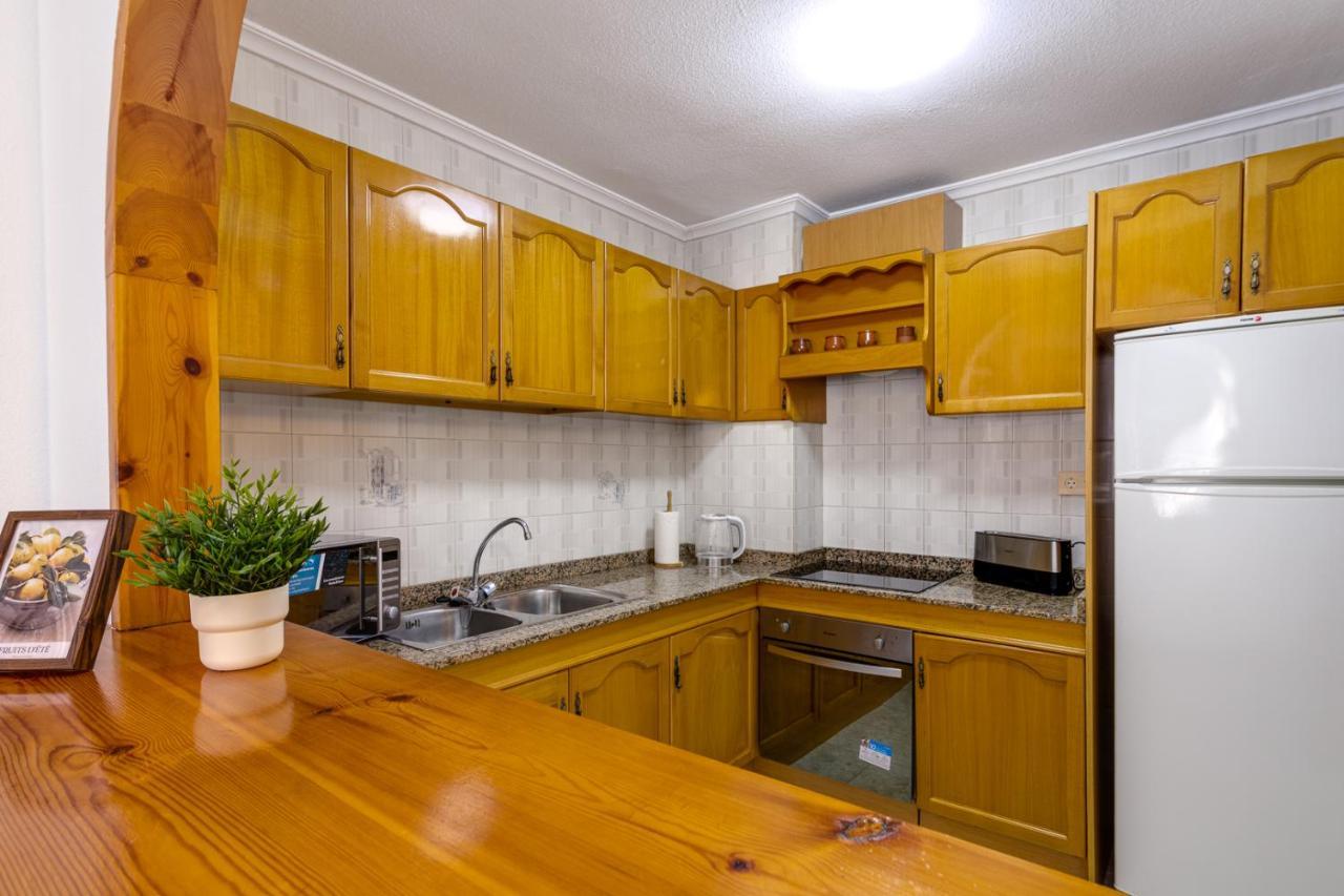 Cozy Apartment Near The Sea Torrevieja Ngoại thất bức ảnh